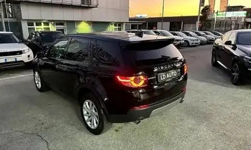 Land Rover Discovery...