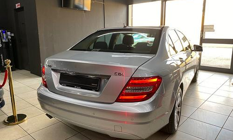 Mercedes-Benz C 200 ...