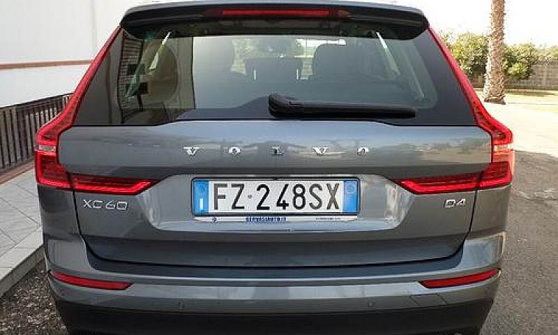 Volvo Xc60 D4 Moment...