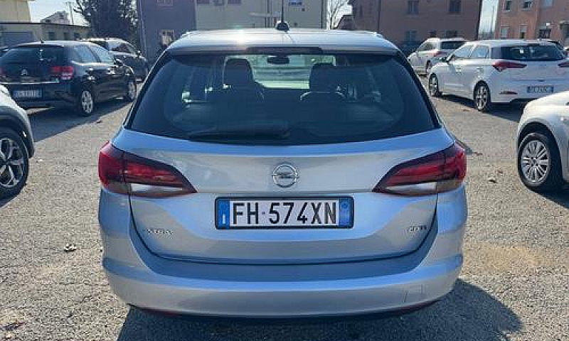 Opel Astra 1.6 Cdti ...