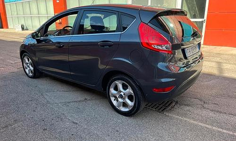 Ford Fiesta 1.2 60Cv...