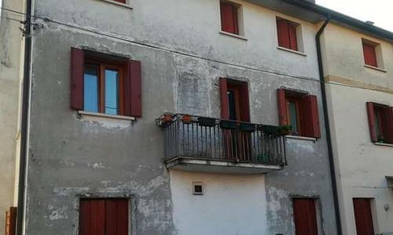Appartamento A Bassa...
