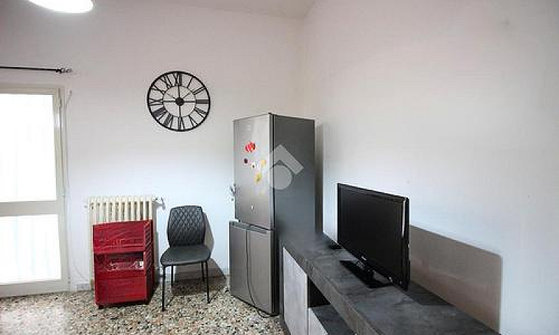 3 Locali A Lecce...