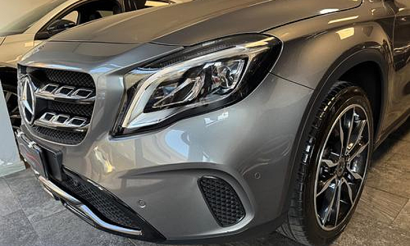 Mercedes-Benz Gla 20...