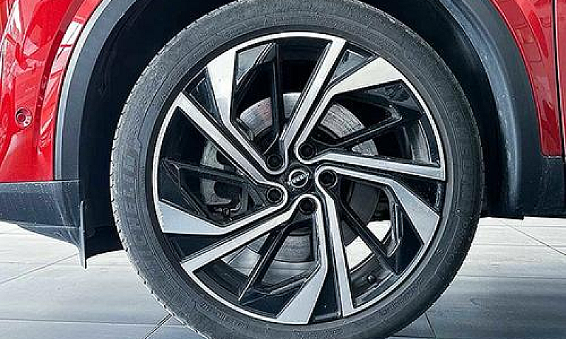 Nissan Qashqai 1.5 E...