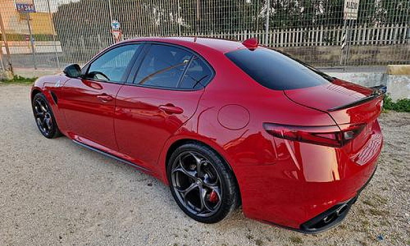 Alfa Romeo Giulia 2....
