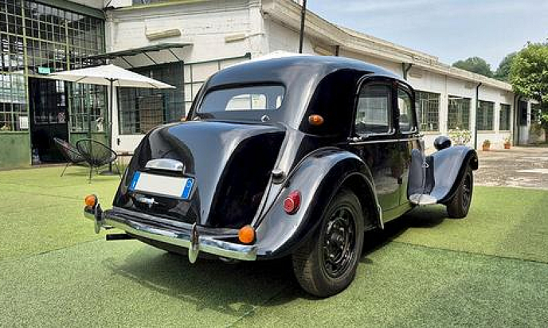 Citroen Traction Ava...