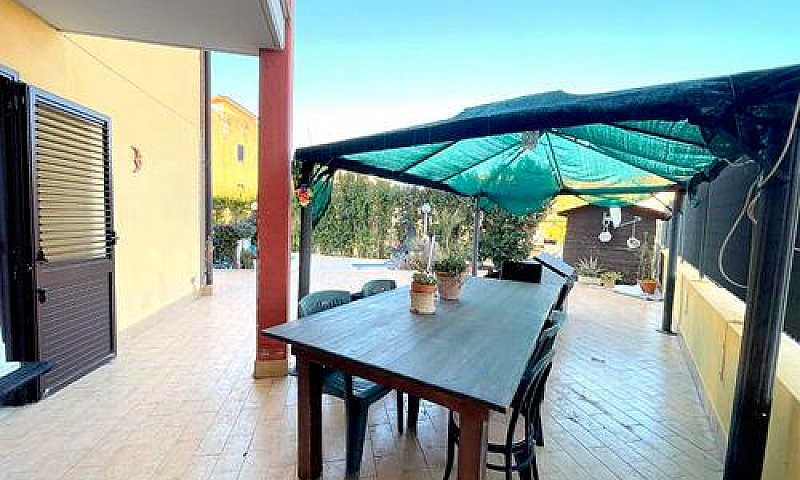 Termoli (Cb)-Via Per...