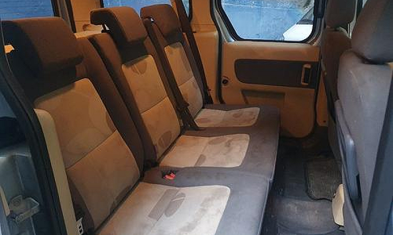 Ford Tourneo Connect...