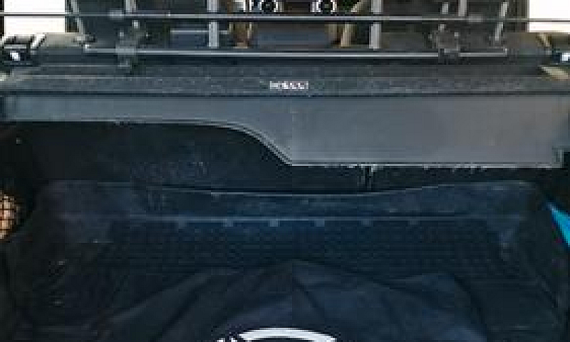 Land Rover Discovery...