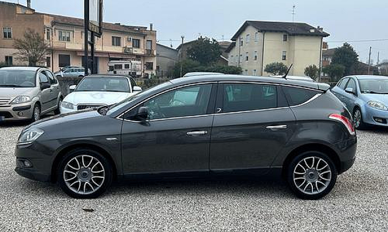 Lancia Delta 2.0 Mjt...
