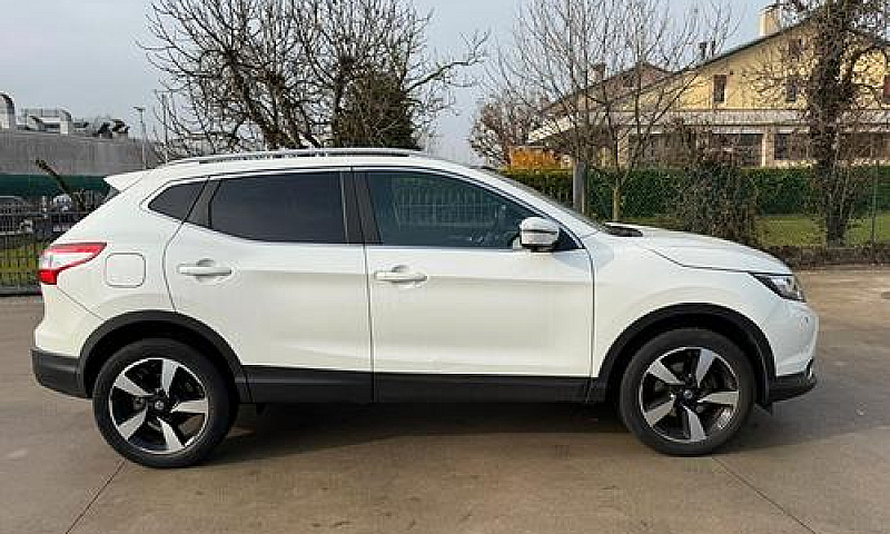 Nissan Qashqai 1.2 B...