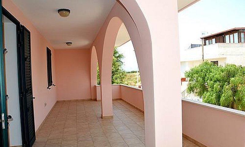 Quadrilocali A 250Mt...