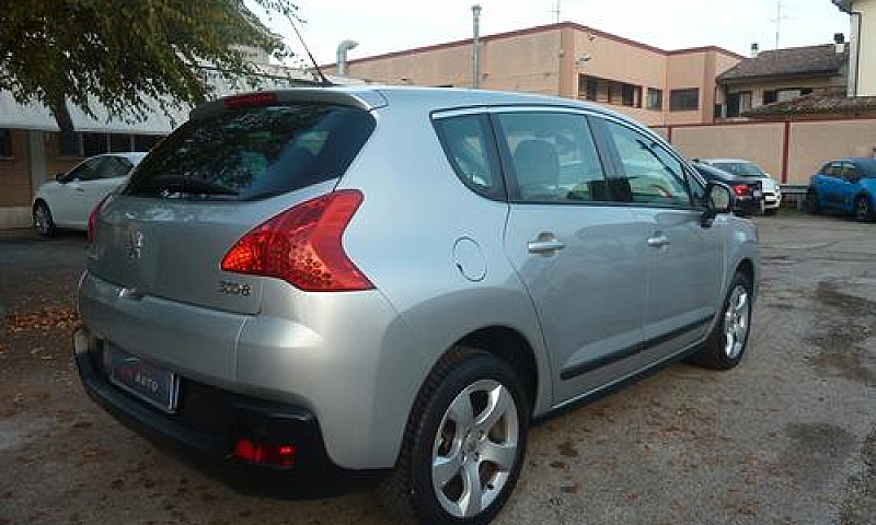 Peugeot 3008 1.6 Hdi...