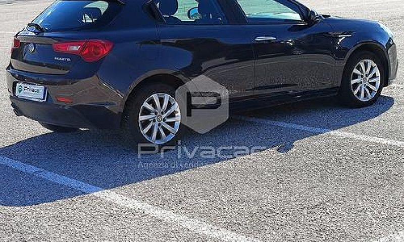Alfa Romeo Giulietta...