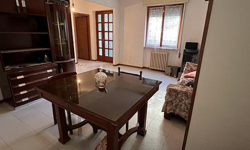 Appartamento Con Gia...