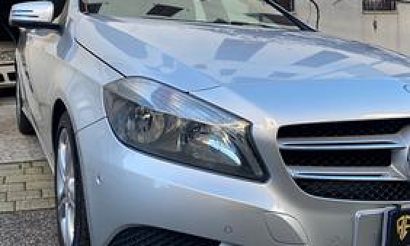 2014 Mercedes-Benz A...