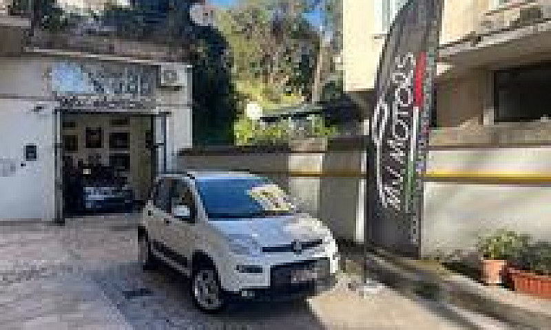 Fiat Panda 1.0 Hybri...