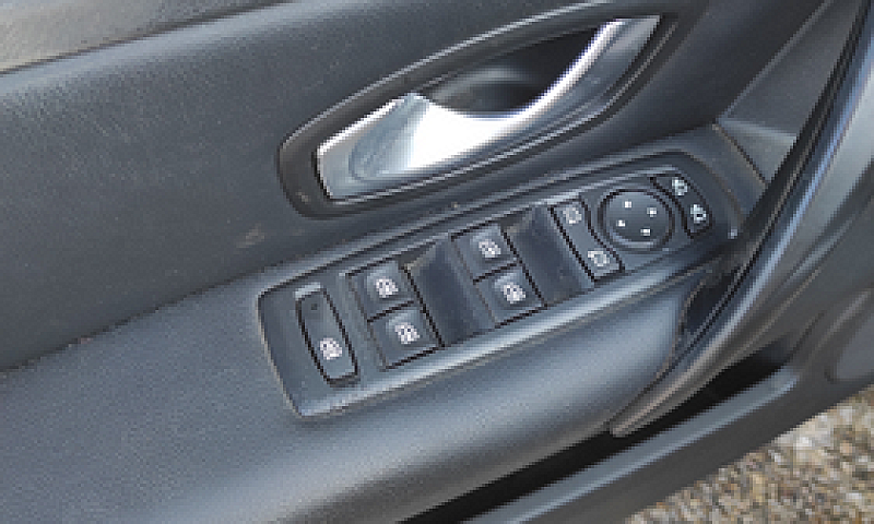 Renault Laguna Sw 15...