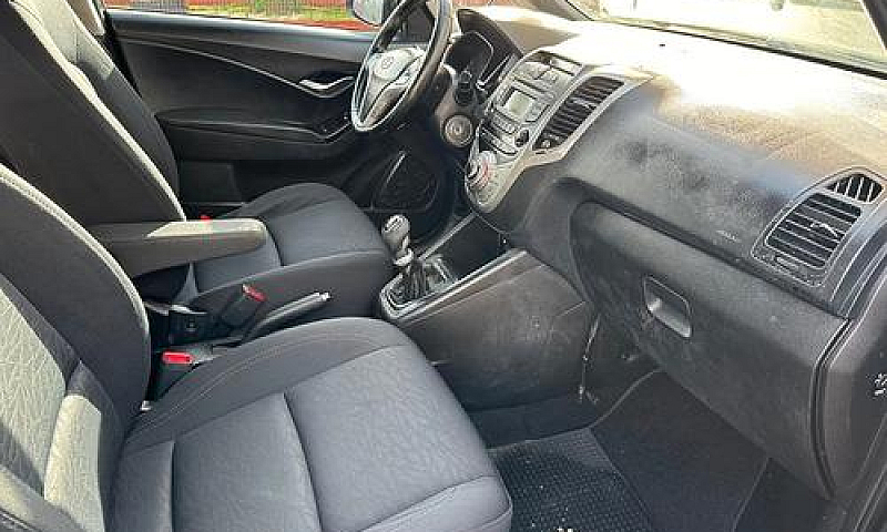 Hyundai Ix20 1.4Cc D...