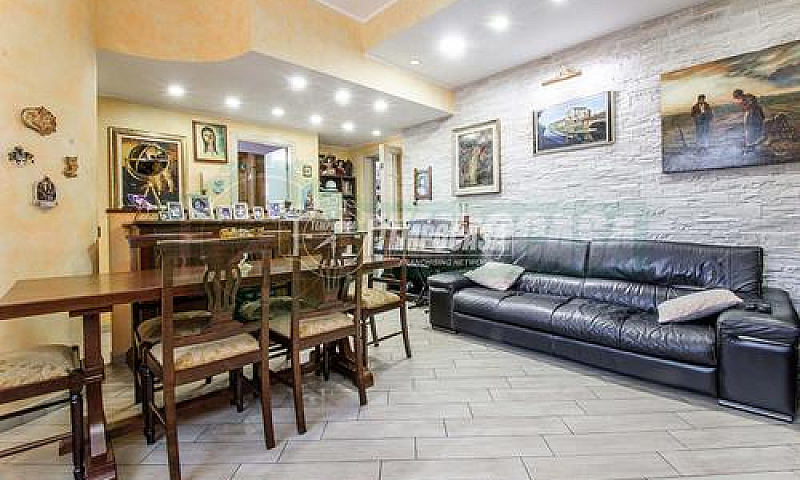 3 Locali In Corte Co...