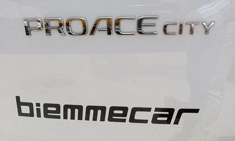 Toyota Proace City 1...