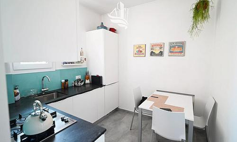 Bolzano: Moderno Tri...