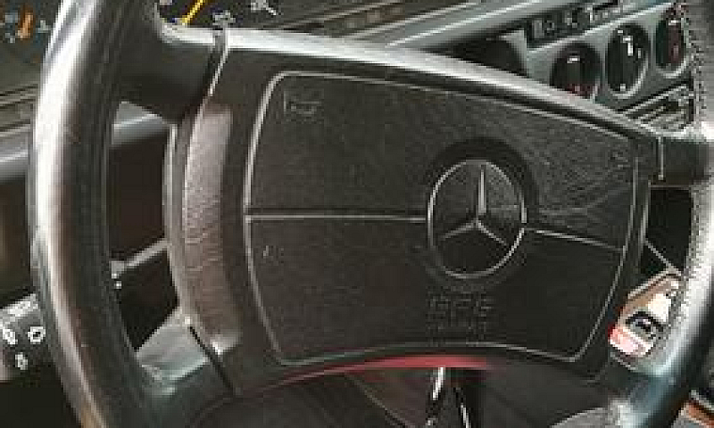 Mercedes 190 - 1989...