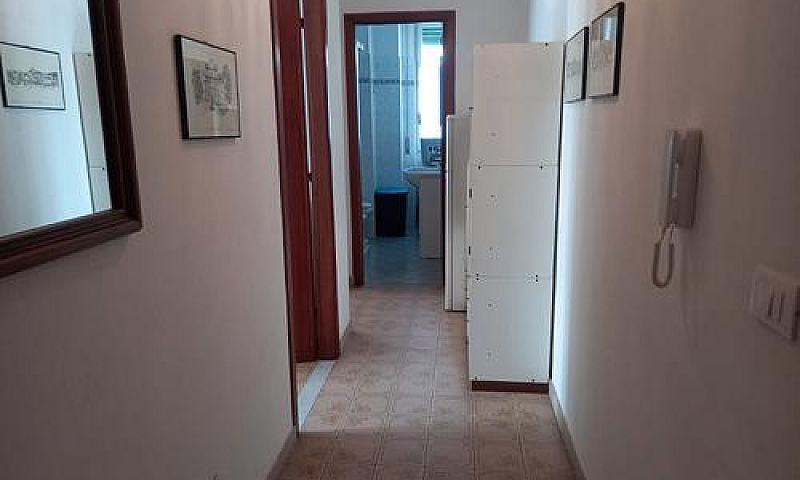 Bilocale Centrale Ar...