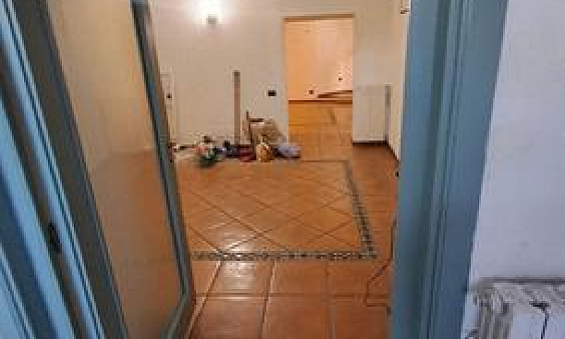 Catanzaro - Via Poer...