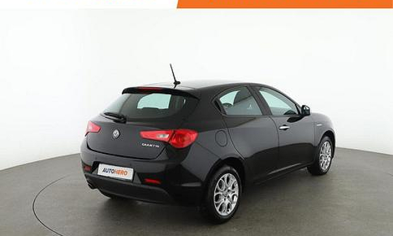Alfa Romeo Giulietta...