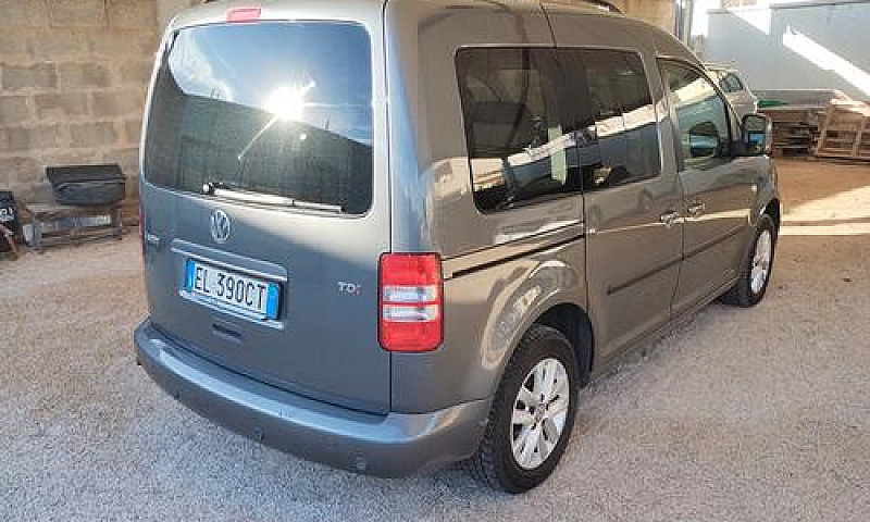 Volkswagen Caddy 1.6...