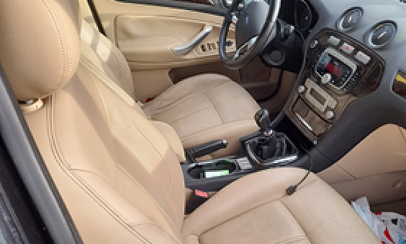 Ford Mondeo...