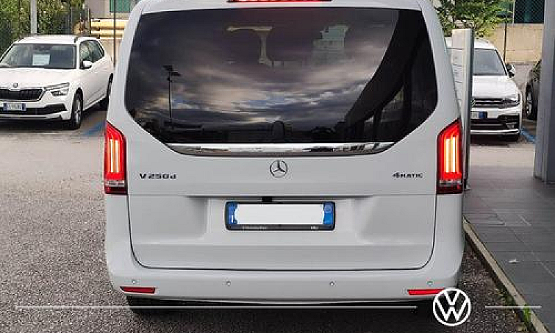 Mercedes-Benz V 250 ...