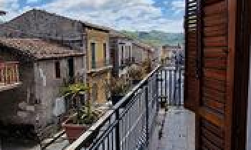 Casa Singola Con Ter...