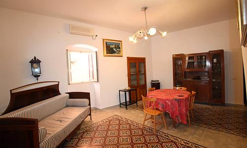 Casa Indipendente Al...
