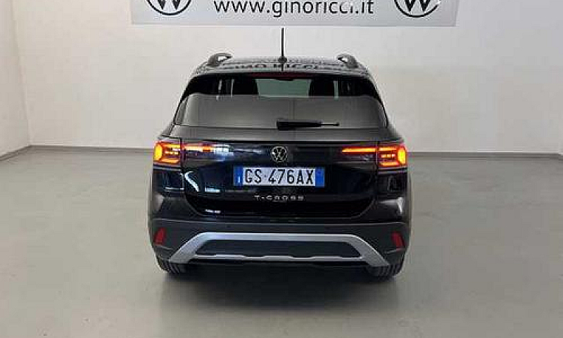 Volkswagen T-Cross 1...
