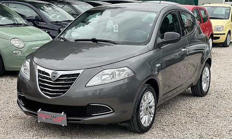 Lancia Ypsilon 1.2 6...
