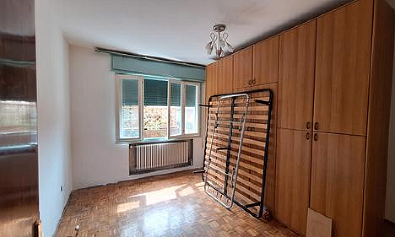5 Locali In Posizion...
