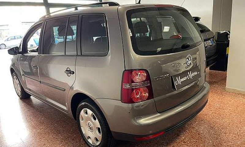 Vw Touran 1.4Tsi Eco...