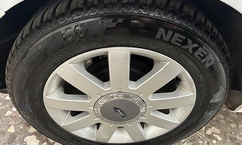 Ford Fiesta 1.2 Benz...