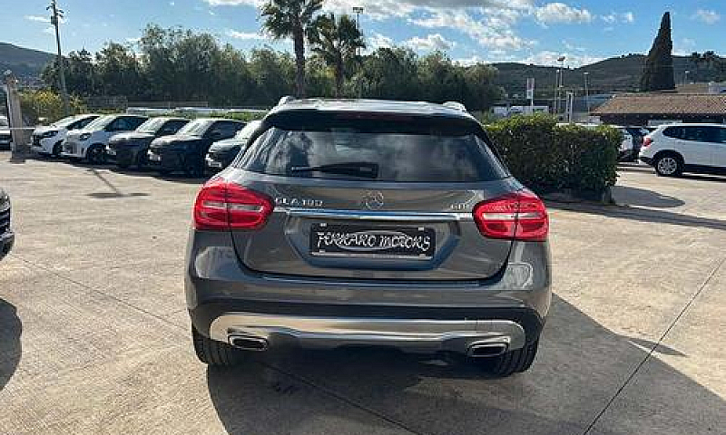 Mercedes-Benz Gla 18...