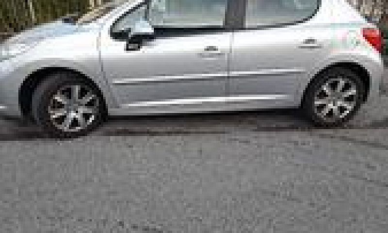 Peugeot 207 - 2009...