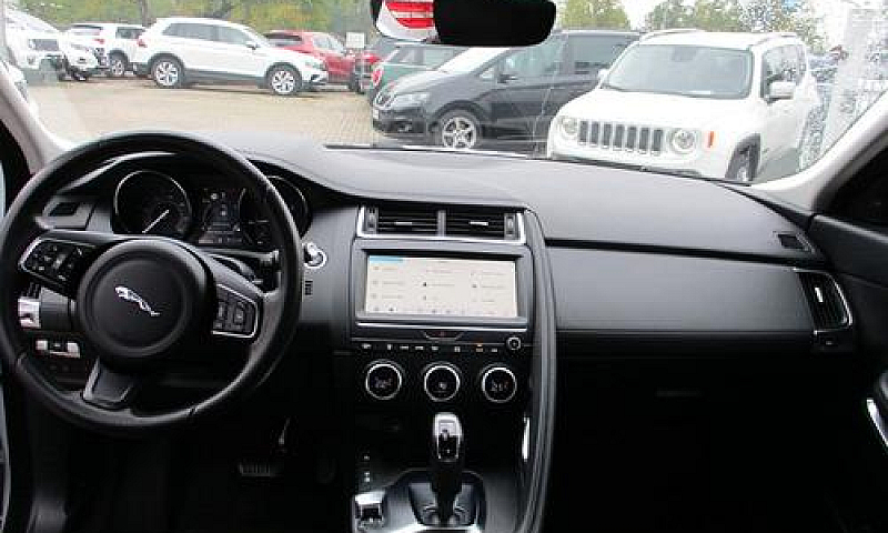 Jaguar E-Pace 2.0D 1...