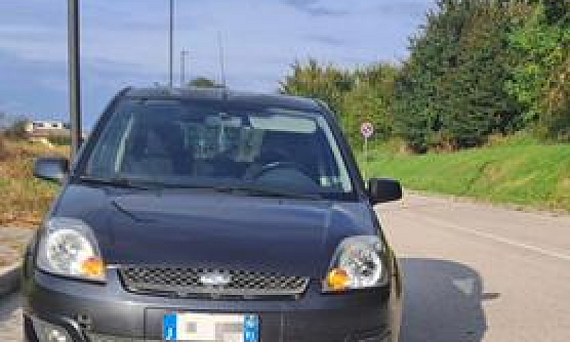 Ford Fiesta 2006...