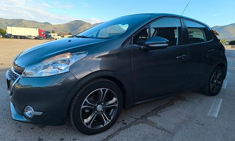 Peugeot 208 1.4 Vti ...