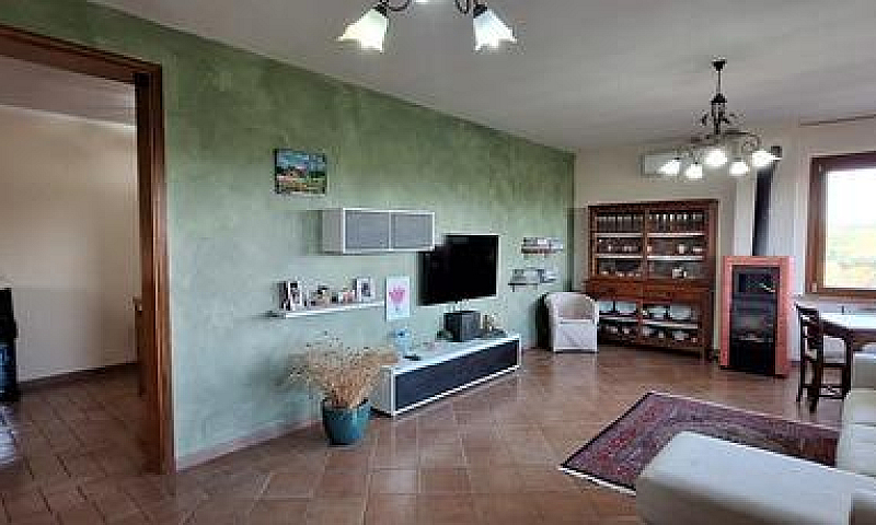 Villa A Castelnuovo ...