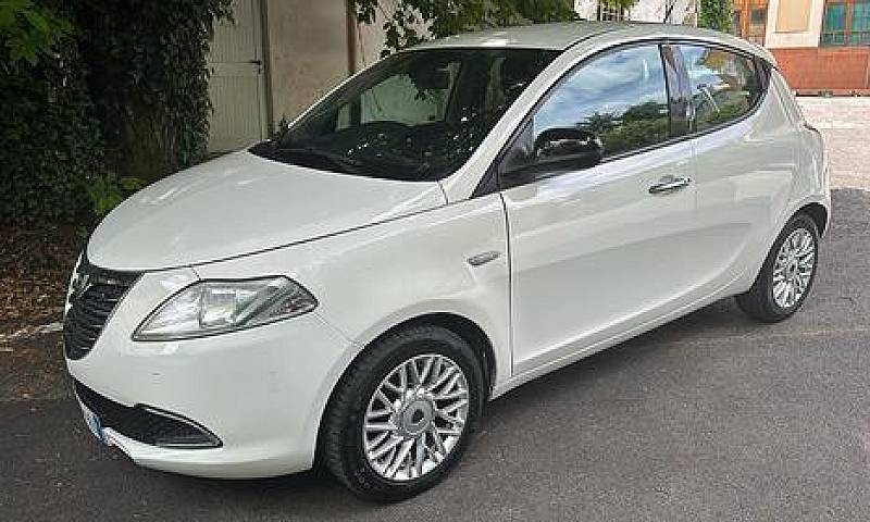Lancia Ypslion 5 Por...
