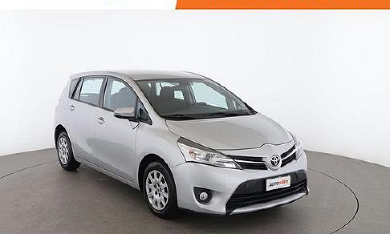 Toyota Verso Me09196...