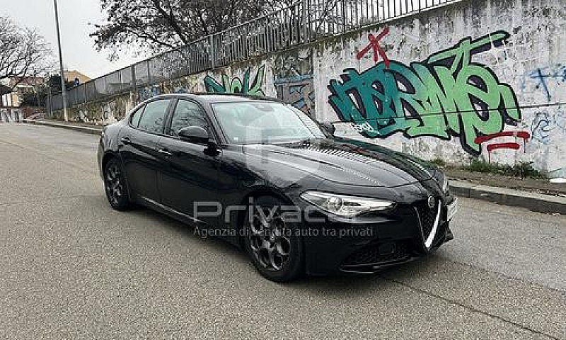 Alfa Romeo Giulia 2....